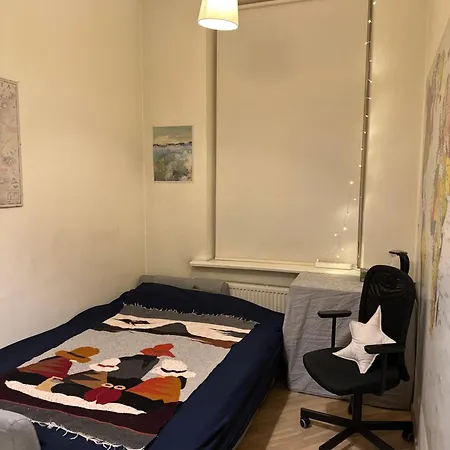 Apartman 2-Bedroom Old Town Gem With Balcony And Bathtub *