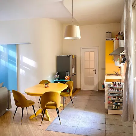公寓 2-Bedroom Old Town Gem With Balcony And Bathtub 维尔纽斯